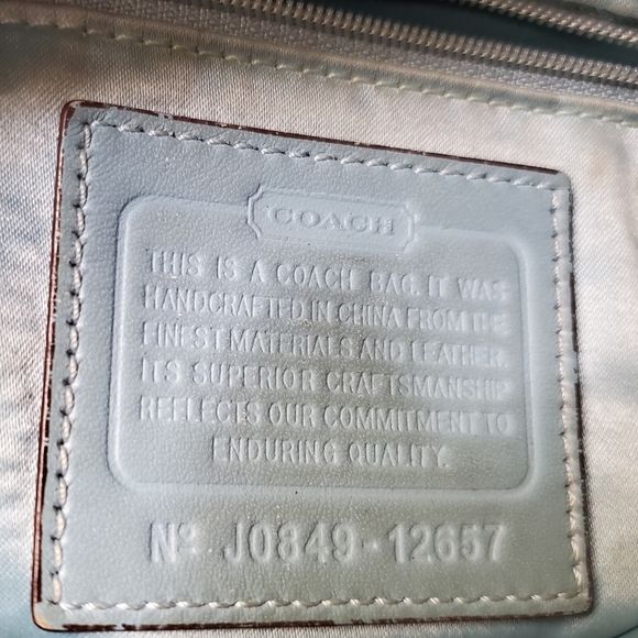 Authentic Coach Zoe Leather Handbag - Picture 2 of 11